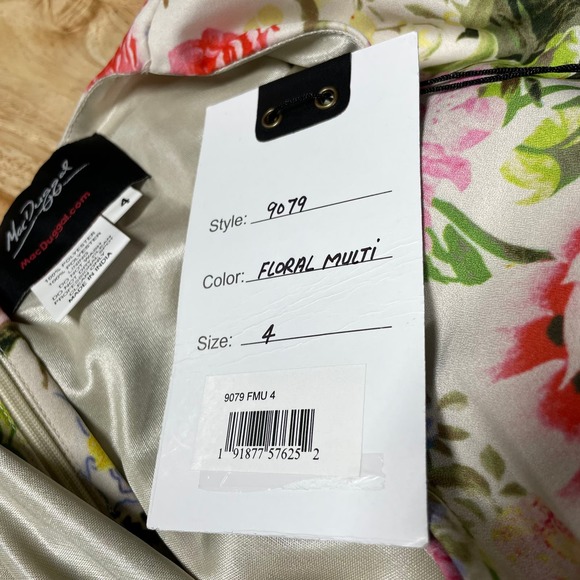 Mac Duggal NWT Floral Faux Wrap Flutter Sleeve A-line Gown Size 4 Jewel Belt - Picture 5 of 10